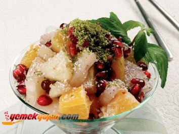 Narlı Meyve Salatası Tarifi, Nasıl Yapılır?