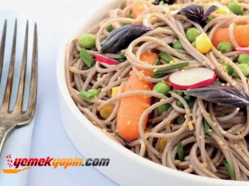 Zencefilli ve Susam Soslu Soba Noodle