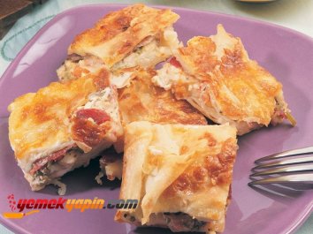 Peynirli ve Pastırmalı Kolay Börek Tarifi, Nasıl Yapılır?