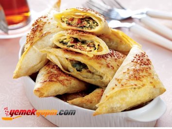 Pastırmalı, Ispanaklı Pratik Börek Tarifi, Nasıl Yapılır?