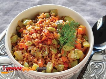 Pırasalı Bulgur Pilavı Tarifi, Nasıl Yapılır?