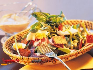 Pastırmalı Semizotu Salatası Tarifi, Nasıl Yapılır?