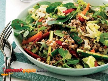 Semizotlu Karabuğday Salatası Tarifi, Nasıl Yapılır?
