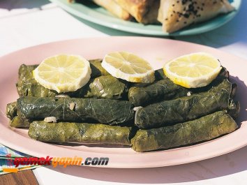 Zeytinyağlı Yaprak Sarma Tarifi, Nasıl Yapılır?