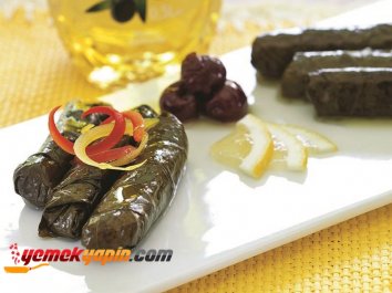 Zeytinyağlı Vişneli Yaprak Sarma Tarifi, Nasıl Yapılır?