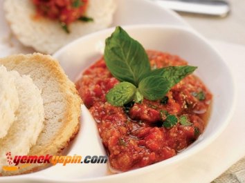 Taze Biberli Muhammara Tarifi, Nasıl Yapılır?