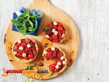 Domatesli ve Peynirli Tart Tarifi, Nasıl Yapılır?