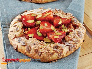 Çilekli ve Elmalı Galette Tarifi, Nasıl Yapılır?