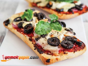 Dört Peynirli Pizza Tarifi, Nasıl Yapılır?