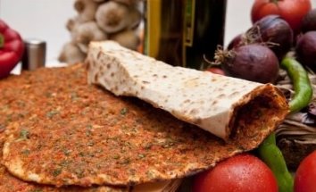 Antep Usulü Lahmacun Tarifi, Nasıl Yapılır?