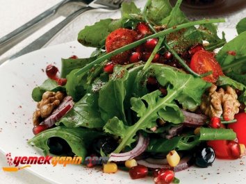 Narlı Roka Salatası Tarifi, Nasıl Yapılır?