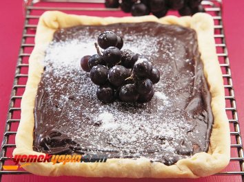 Üzümlü ve Çikolatalı Tart Tarifi, Nasıl Yapılır?