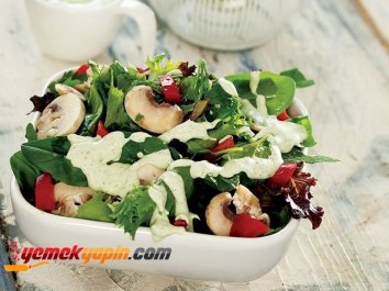 Taze Otlu Ve Krema Soslu Yeşil Salata Tarifi, Nasıl Yapılır?