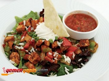 Sıcak Fajita Salatası Tarifi, Nasıl Yapılır?