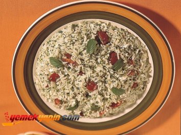 Baharatlı Pirinç Salatası Tarifi, Nasıl Yapılır?