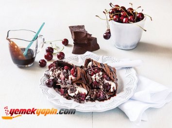 Çikolatalı Vişneli Krepler Tarifi, Nasıl Yapılır?