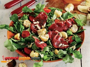 Kestaneli Roka Salatası Tarifi, Nasıl Yapılır?
