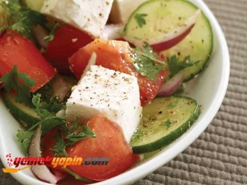 Beyaz Peynirli Domates Salatası Tarifi, Nasıl Yapılır?