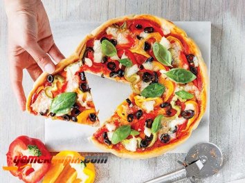 Renkli Biberli Pizza Tarifi, Nasıl Yapılır?