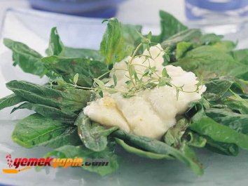 Sıcak Keçi Peynirli Ispanak Salatası Tarifi, Nasıl Yapılır?