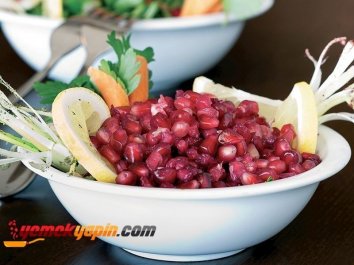 Nar Salatası Tarifi, Nasıl Yapılır?