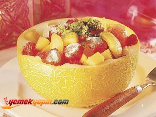 Kavun Kasesinde Meyve Salatası Tarifi, Nasıl Yapılır?