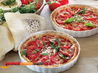 Domates ve Pesto Soslu Tart Tarifi, Nasıl Yapılır?