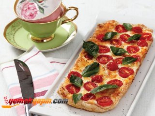 Fesleğenli Ve Domatesli Milföy Tart Tarifi, Nasıl Yapılır?