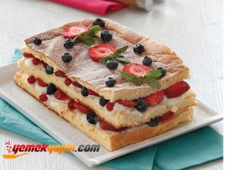 Meyveli Pasta Tarifi, Nasıl Yapılır?