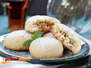 Beyaz Çikolatalı ve Fındıklı Kurabiye