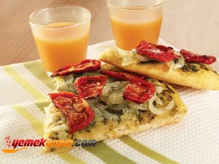 Kurutulmuş Domatesli ve Pesto Soslu Pizza Tarifi, Nasıl Yapılır?