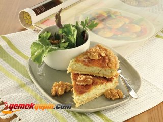 Cevizli ve Kızarmış Sarımsak Soslu Rokforlu Tart Tarifi, Nasıl Yapılır?