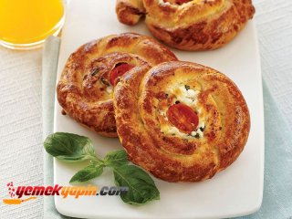 Fesleğenli ve Peynirli Börek Tarifi, Nasıl Yapılır?