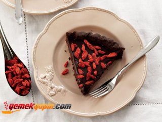 Goji Berry ve Çikolata Kremalı Tart Tarifi, Nasıl Yapılır?