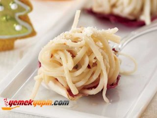 Parmesan Peynirli Noodle Tarifi, Nasıl Yapılır?