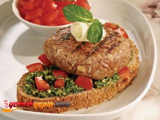 Pesto Soslu Hamburger Köftesi Tarifi, Nasıl Yapılır?