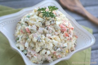 Olivye Salatası ( Rus Salatası) Tarifi, Nasıl Yapılır?